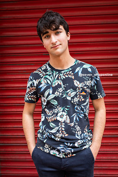 camisetas de flores superdry negra