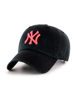 Gorra negra NY rosa fucsia