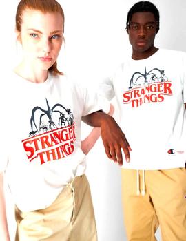 Camiseta Champion x Stranger Things estampada