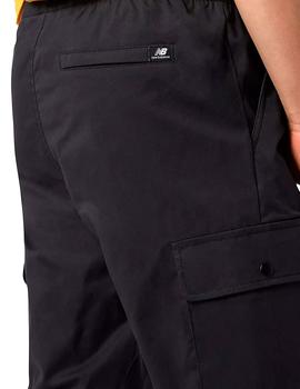 Pantalón cargo New Balance negro para hombre