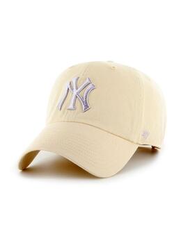 Gorra New York beige con iniciales violetas