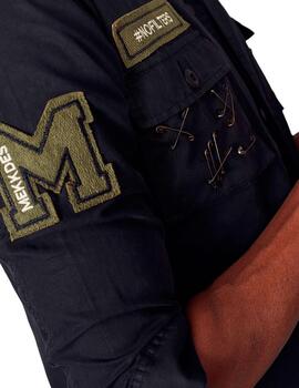 Camisa militar Mekkdes negra con parches