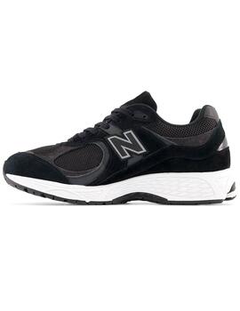 Zapatillas New Balance 2002R negras para chico