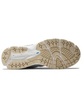 Zapatillas New Balance 2002R grises para chica y chico