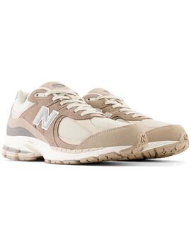 Zapatillas New Balance 2002 beige para chica y chico