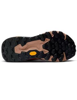Zapatillas New Balance Fresh Foam Hierro camel