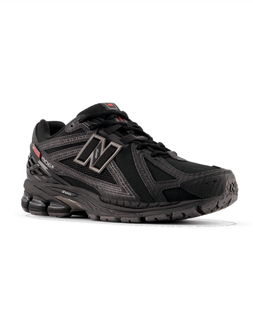 Zapatillas New Balance negras 1906