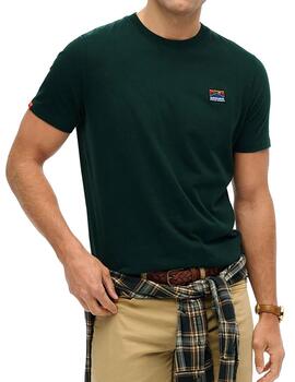 Camiseta Superdry verde botella estilo outdoor