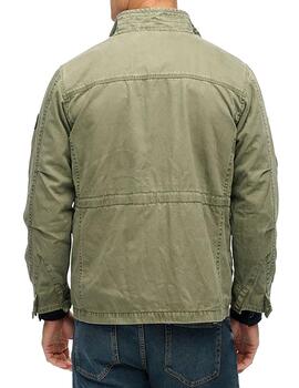 Chaqueta Superdry militar con parches