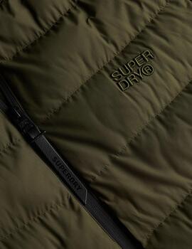 Cazadora Superdry verde mangas sudadera