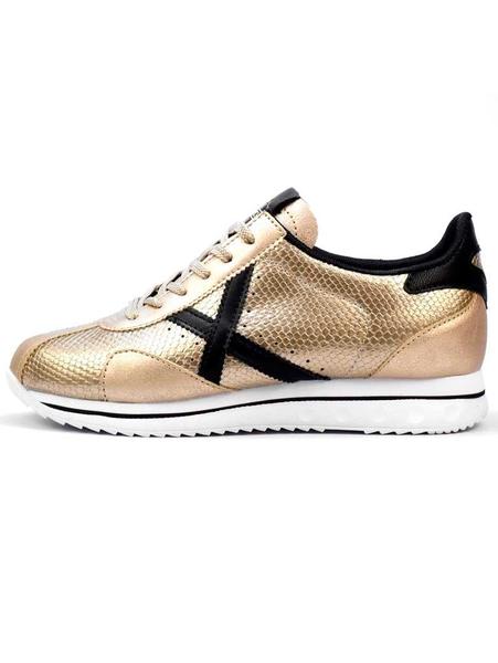 Zapatillas de la marca Munich de color Dorado para mujer