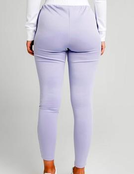 Pantalón Siksilk lila en conjunto para mujer