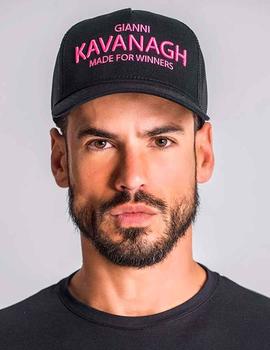 Gorra Gianni Kavanagh negra logo rosa fluorescente