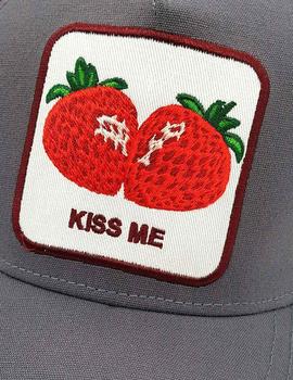 Gorra fresas Kiss me Cocowi gris con granate