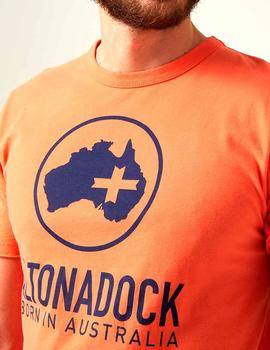 Camiseta Altona Dock naranja logo azul marino