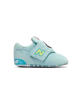 Calzado New Balance azul bebé nubes blancas