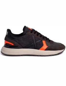 Zapatillas Munich Soon 22 negras con naranja